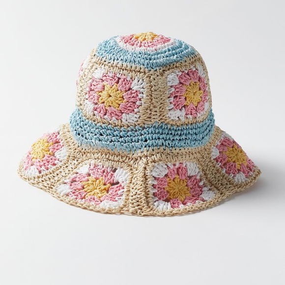 Kora Crochet Bucket Hat 